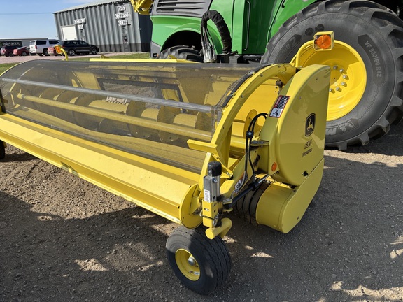 2023 John Deere 659 Header Forage