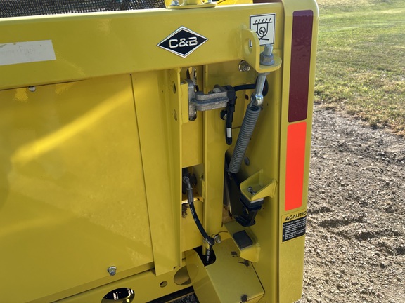 2023 John Deere 659 Header Forage