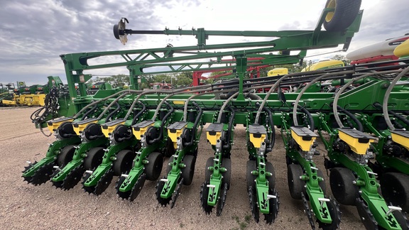 2021 John Deere DB60 Planter