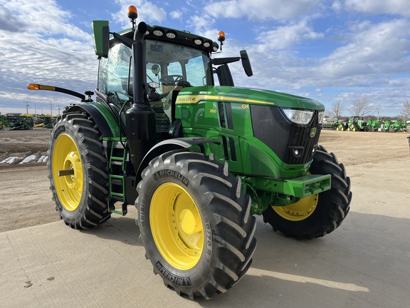 2022 John Deere 6R 250 Tractor