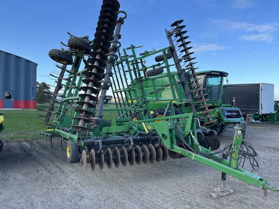 2005 John Deere 726 Mulch Finisher