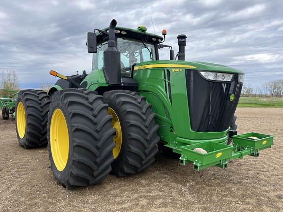 2019 John Deere 9520R Tractor 4WD