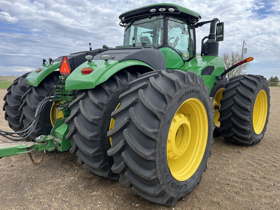 2019 John Deere 9520R Tractor 4WD