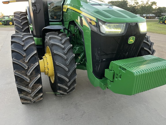 2022 John Deere 8R 370 Tractor