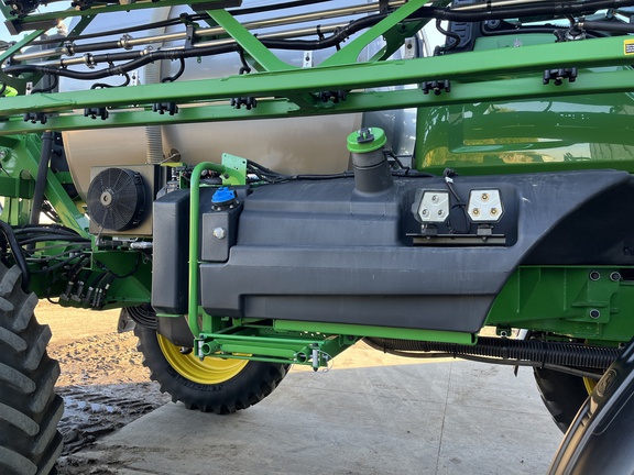 2024 John Deere 616R Sprayer/High Clearance