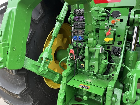 2023 John Deere 8R 410 Tractor