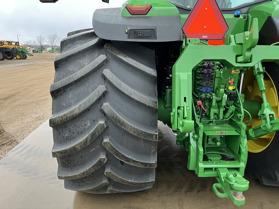 2023 John Deere 8R 410 Tractor