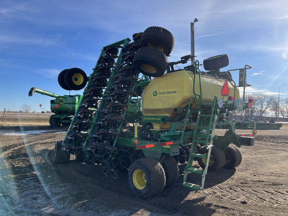 2021 John Deere N540C Air Seeder