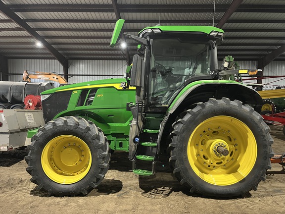 2023 John Deere 7R 350 Tractor