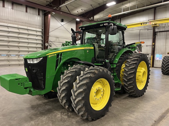 2017 John Deere 8370R Tractor