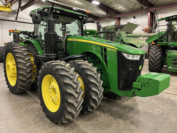 2017 John Deere 8370R Tractor