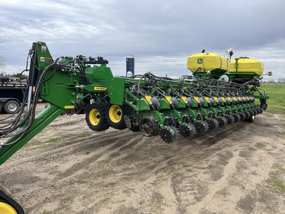 2024 John Deere DB80 Planter