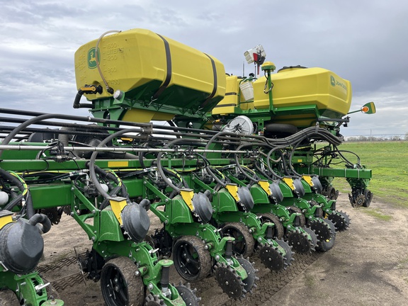 2024 John Deere DB80 Planter