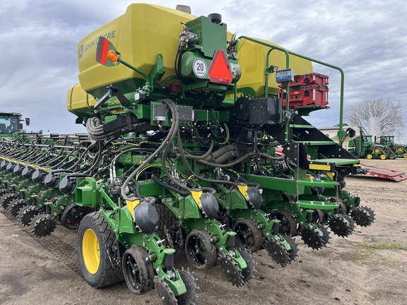 2024 John Deere DB80 Planter