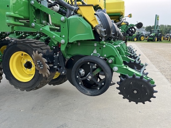 2023 John Deere DB60 Planter