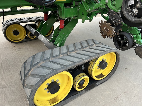 2023 John Deere DB60 Planter