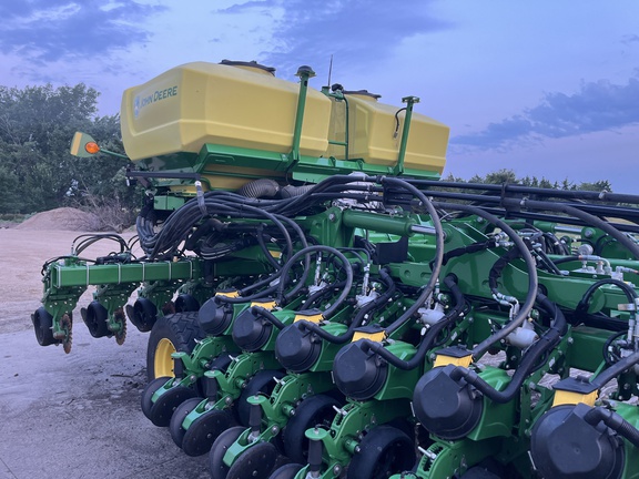 2023 John Deere DB60 Planter