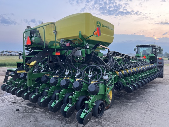 2023 John Deere DB60 Planter