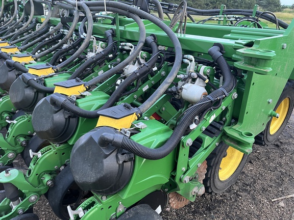 2023 John Deere DB60 Planter