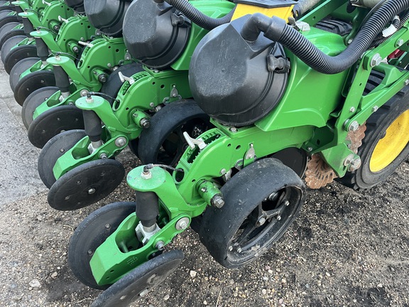 2023 John Deere DB60 Planter