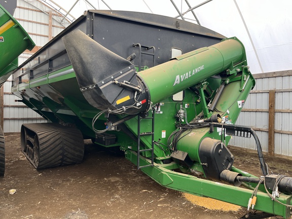 2020 Brent 2596 Grain Cart