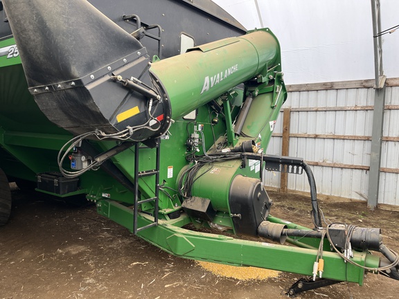 2020 Brent 2596 Grain Cart