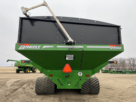 2020 Brent 2596 Grain Cart