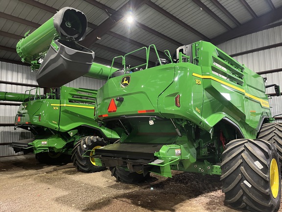2024 John Deere X9 1100 Combine for sale in Freeman, SD 2024 John Deere X9 1100 Combine for sale in Freeman, SD