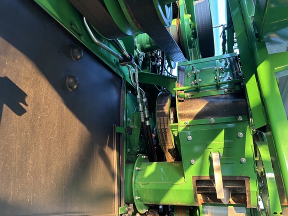 2024 John Deere X9 1100 Combine