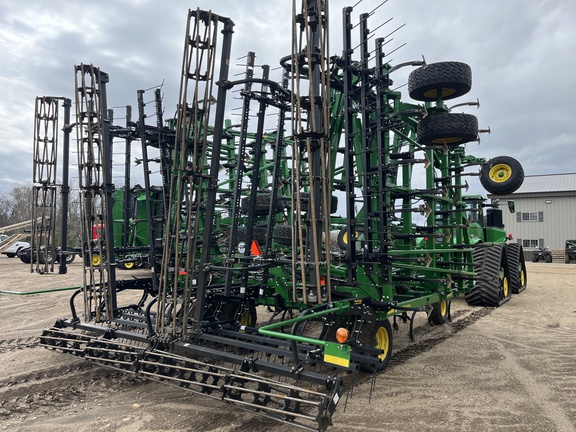 2023 John Deere 2230 Field Cultivator