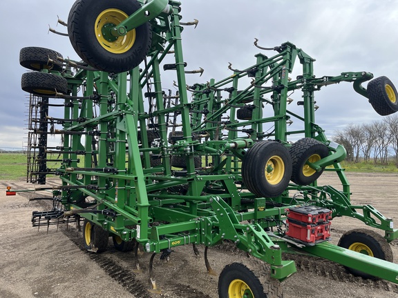 2023 John Deere 2230 Field Cultivator