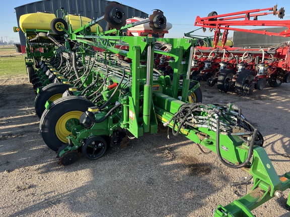 2021 John Deere 1775NT Planter