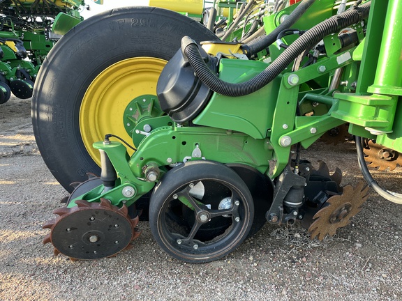 2021 John Deere 1775NT Planter