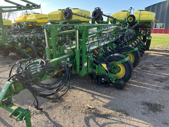 2021 John Deere 1775NT Planter