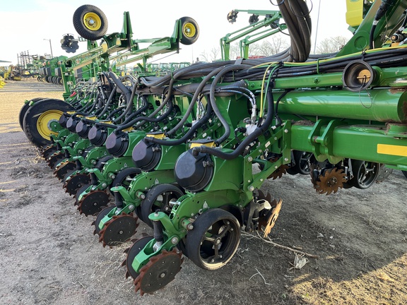 2021 John Deere 1775NT Planter