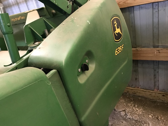 2011 John Deere 635F Header Combine