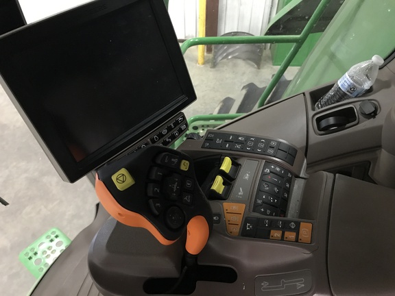 2022 John Deere S780 Combine