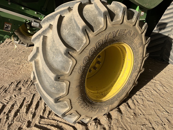 2022 John Deere S780 Combine