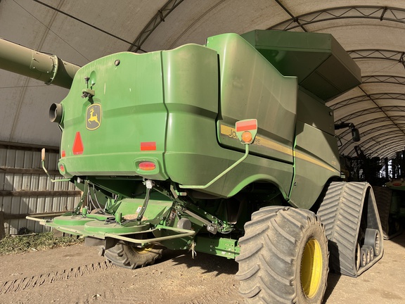 2022 John Deere S780 Combine