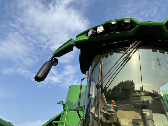 2022 John Deere S780 Combine