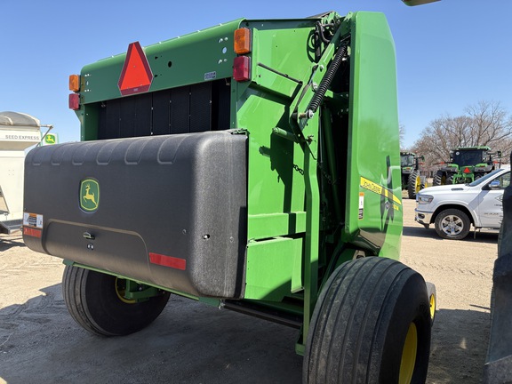 2020 John Deere 560M Baler/Round
