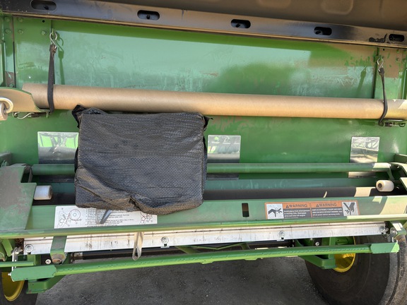 2020 John Deere 560M Baler/Round