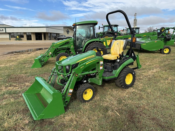 2024 John Deere 1025R Tractor Compact