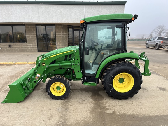 2024 John Deere 3046R Tractor Compact