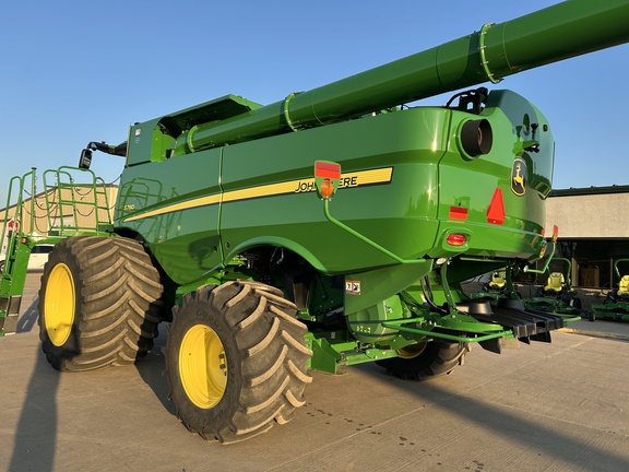 2021 John Deere S780 Combine