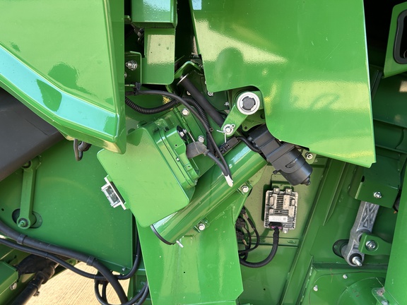 2021 John Deere S780 Combine