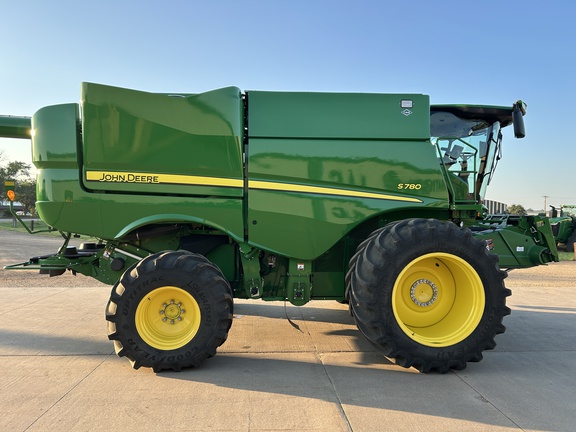 2021 John Deere S780 Combine