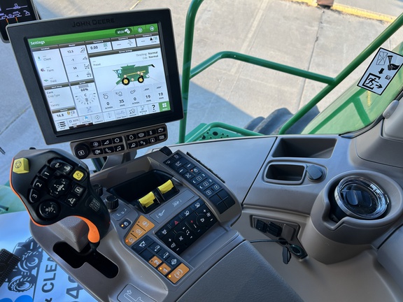 2021 John Deere S780 Combine