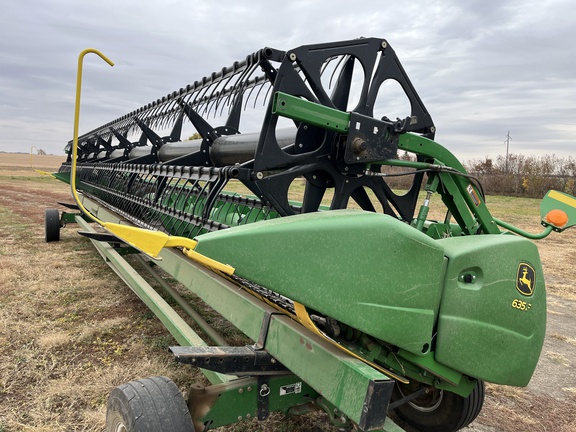 2012 John Deere 635F Header Combine