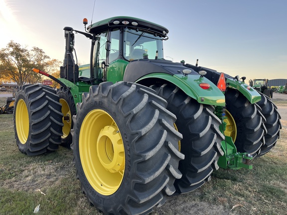 2019 John Deere 9520R Tractor 4WD